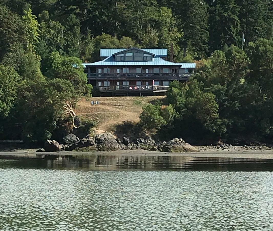 Arbutus Cove Guesthouse Metchosin Buitenkant foto