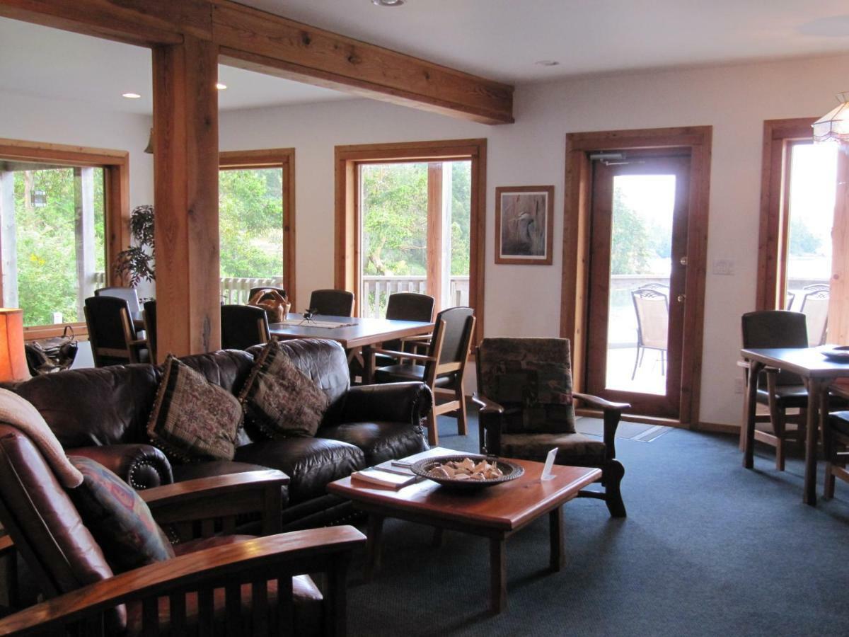 Arbutus Cove Guesthouse Metchosin Buitenkant foto